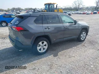 2019 Toyota RAV4 Hybrid XLE with VIN 2T3RWRFV0KW027727, listed as a IAAI auction lot 41881450 with 20,568 mi miles. Bid and sale history available at carsss.com. Image 4.