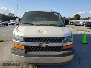 2017 Chevrolet Express Passenger LT with VIN 1GAZGPFG1H1337744, listed as a Copart auction lot 78469324 with 206,575 mi miles and Salvage Title. Bid and sale history available at carsss.com. Image 5.