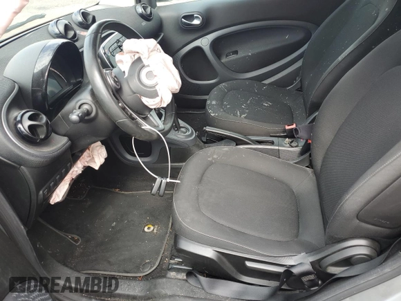 2017 Smart fortwo Pure with VIN WMEFJ5DA0HK176622, listed as a Copart auction lot 51644835 with 59,924 mi miles and Salvage Title. Bid and sale history available at DreamBid. Image 7.