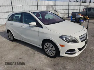 2015 Mercedes-Benz B Electric Drive with VIN WDDVP9AB4FJ006219, listed as a Copart auction lot 78636524 with 90,159 mi miles and Clean Title. Bid and sale history available at DreamBid. Image 4.