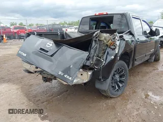 2011 Nissan Titan SL с VIN 1N6AA0EC5BN315853, выставлен на аукционе IAAI как лот 42340624 с пробегом 162 074 миль миль и . История ставок и продаж доступна на DreamBid. Изображение 18.