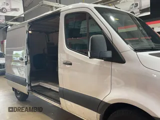 2021 Mercedes-Benz Sprinter Cargo Cargo with VIN W1Y70BGY1MT066787, listed as a IAAI auction lot 42243315 with 117,784 mi miles and . Bid and sale history available at DreamBid. Image 19.