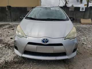 2014 Toyota Prius One with VIN JTDKDTB36E1570446, listed as a Copart auction lot 57044645 with 159,850 mi miles and Clean Title. Bid and sale history available at DreamBid. Image 5.