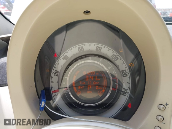 2012 FIAT 500 Pop z VIN 3C3CFFAR1CT365486, wystawiony jako IAAI lot #42024218 z przebiegiem 181 293 mil mil oraz . Historia ofert i sprzedaży dostępna na DreamBid. Obrazek 7.