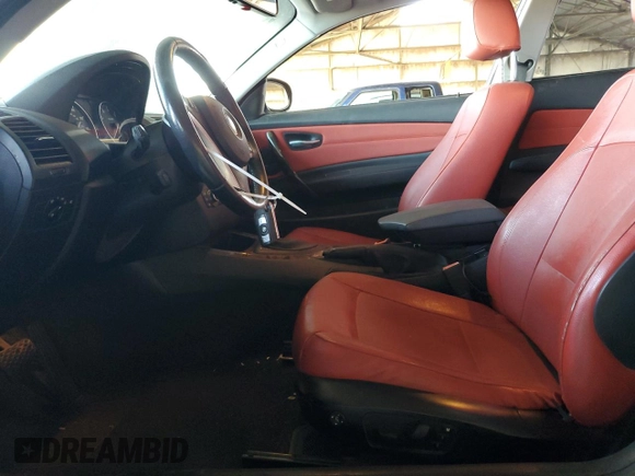 2011 BMW 1 Series 128i with VIN WBAUP7C56BVP21505, listed as a Copart auction lot 52437505 with 124,562 mi miles and Clean Title. Bid and sale history available at DreamBid. Image 7.