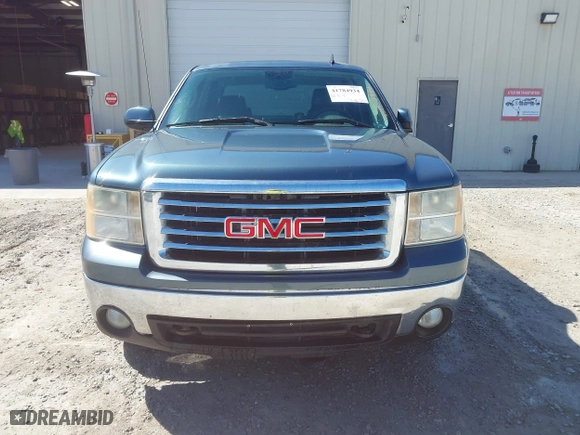 2008 GMC Sierra 1500 Work Truck with VIN 2GTEK133681242190, listed as a IAAI auction lot 41784934 with 394,088 mi miles. Bid and sale history available at carsss.com. Image 12.