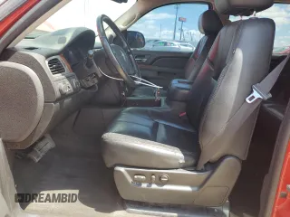 2010 Chevrolet Avalanche LT with VIN 3GNVKFE05AG157345, listed as a Copart auction lot 58083315 with 186,530 mi miles and Salvage title. Bid and sale history available at DreamBid. Image 7.