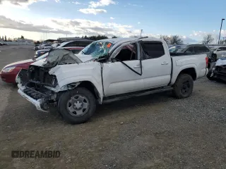 2017 Toyota Tacoma SR z VIN 5TFAX5GN6HX097464, wystawiony jako Copart lot #45511155 z przebiegiem Nie podano mil oraz Szkoda całkowita • Salvage title. Historia ofert i sprzedaży dostępna na DreamBid. Obrazek 1.