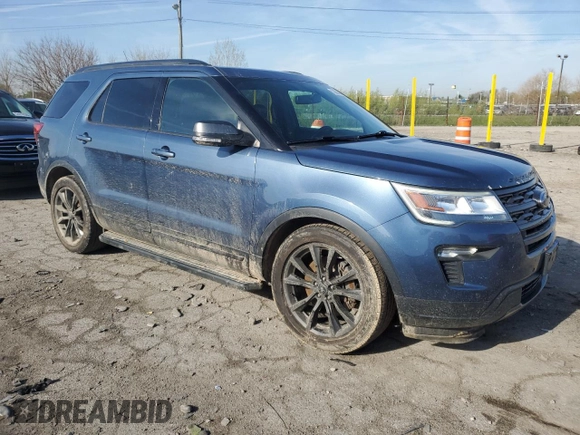 2018 Ford Explorer XLT z VIN 1FM5K7D82JGA41100, wystawiony jako Copart lot #53668305 z przebiegiem 117 733 mil mil oraz Szkody całkowita. Historia ofert i sprzedaży dostępna na DreamBid. Obrazek 4.