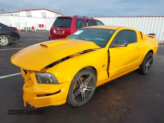 2007 Ford Mustang GT Deluxe z VIN 1ZVFT82H175334728, wystawiony jako IAAI lot #41609794 z przebiegiem 181 002 mil mil oraz . Historia ofert i sprzedaży dostępna na DreamBid. Obrazek 17.