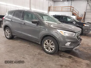 2019 Ford Escape SE with VIN 1FMCU9GD8KUA65460, listed as a IAAI auction lot 41427918 with 135,087 mi miles. Bid and sale history available at carsss.com. Image 1.