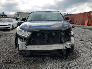 2018 Toyota Highlander SE с VIN 5TDKZRFH6JS530651, выставлен на аукционе Copart как лот 61350945 с пробегом 99 561 миль миль и Списание • Salvage title. История ставок и продаж доступна на DreamBid. Изображение 5.