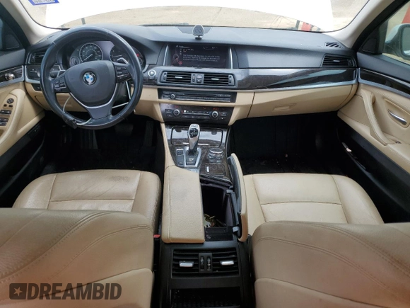 2016 BMW 5 Series 528i z VIN WBA5A5C50GG353800, wystawiony jako Copart lot #50922515 z przebiegiem 151 478 mil mil oraz Szkoda całkowita • Salvage title. Historia ofert i sprzedaży dostępna na DreamBid. Obrazek 8.