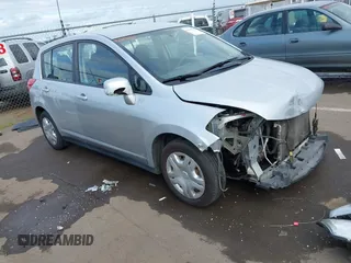 2011 Nissan Versa 1.8 SL with VIN 3N1BC1CPXBL515109, listed as a IAAI auction lot 41902422 with 105,079 mi miles. Bid and sale history available at carsss.com. Image 1.