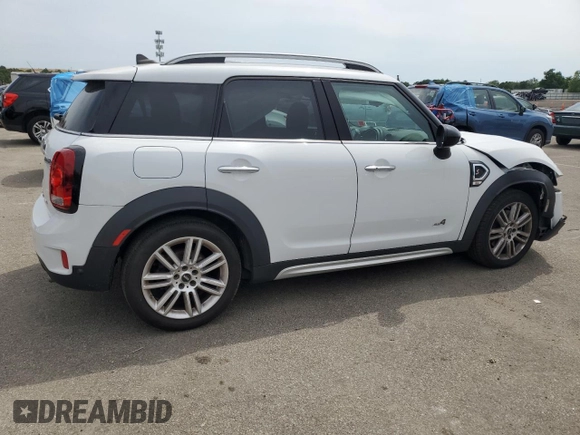 2019 MINI Countryman Cooper S with VIN WMZYT5C56K3G93448, listed as a Copart auction lot 63420534 with 21,440 mi miles and Salvage Title. Bid and sale history available at carsss.com. Image 3.
