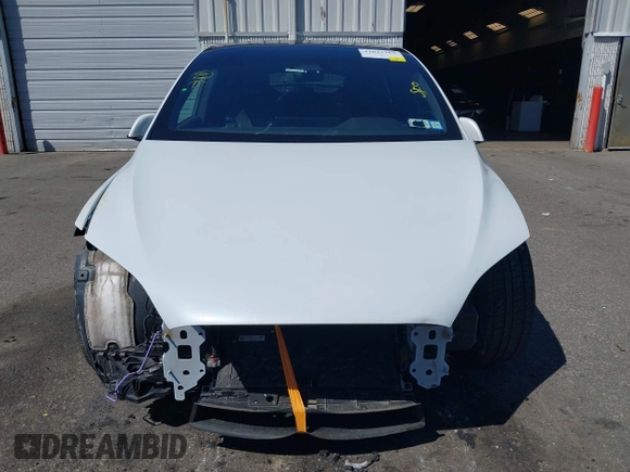 2022 Tesla Model X with VIN 7SAXCDE58NF342776, listed as a IAAI auction lot 42042369 with 70,301 mi miles and . Bid and sale history available at DreamBid. Image 12.