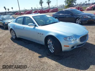 2007 Maserati Quattroporte with VIN ZAMFE39A670030778, listed as a IAAI auction lot 41670238 with 89,404 mi miles. Bid and sale history available at carsss.com. Image 1.