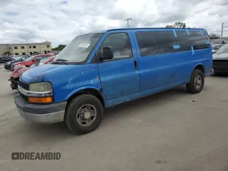 2005 Chevrolet Express Passenger with VIN 1GAHG39U351118043, listed as a Copart auction lot 70053224 with 264,381 mi miles and Clean title. Bid and sale history available at DreamBid. Image 1.