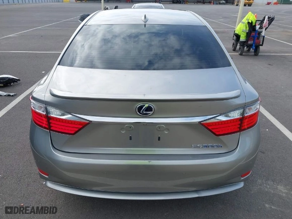 2015 Lexus ES 300h Hybrid with VIN JTHBW1GG0F2080458, listed as a IAAI auction lot 41895688 with NaN miles. Bid and sale history available at carsss.com. Image 17.