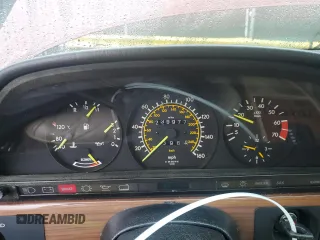 1986 Mercedes-Benz 420 with VIN WDBCA35D7GA275231, listed as a Copart auction lot 68381924 with 239,977 mi miles and Clean Title. Bid and sale history available at carsss.com. Image 9.