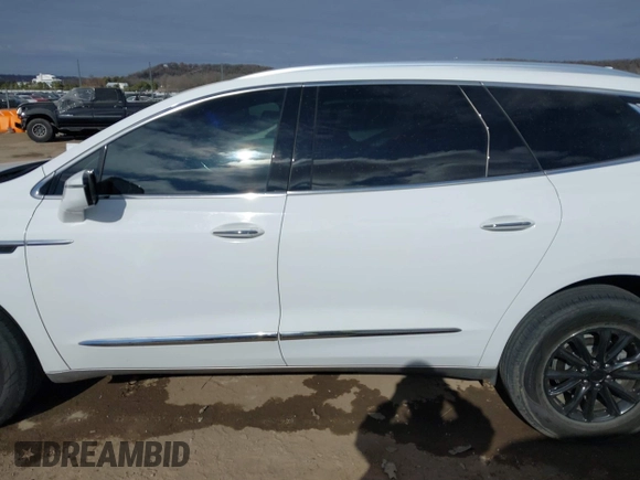 2022 Buick Enclave Essence with VIN 5GAERBKW2NJ188810, listed as a IAAI auction lot 41367747 with 42,782 mi miles. Bid and sale history available at carsss.com. Image 15.