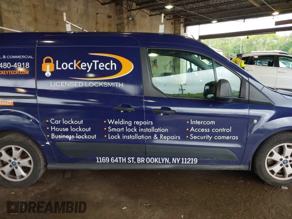 2017 Ford Transit Connect XL z VIN NM0LS7E72H1328416, wystawiony jako IAAI lot #42260437 z przebiegiem 81 805 mil mil oraz . Historia ofert i sprzedaży dostępna na DreamBid. Obrazek 13.