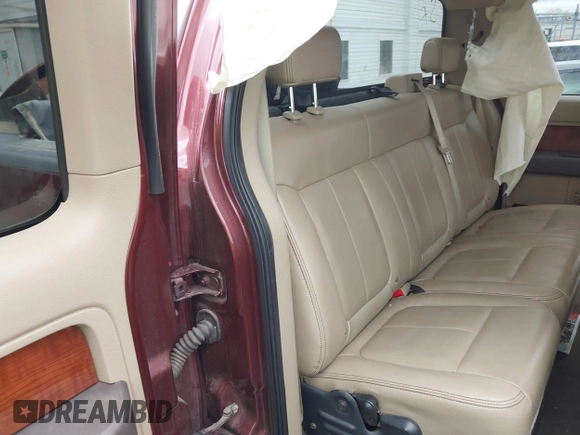 2009 Ford F-150 XL z VIN 1FTPX14V59KA00678, wystawiony jako IAAI lot #41913311 z przebiegiem 181 604 mil mil oraz . Historia ofert i sprzedaży dostępna na DreamBid. Obrazek 8.