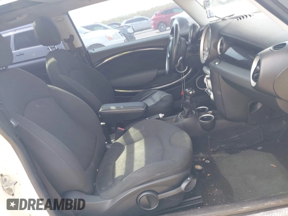 2007 MINI Hardtop S with VIN WMWMF73547TV31403, listed as a IAAI auction lot 42066433 with 156,730 mi miles and . Bid and sale history available at DreamBid. Image 5.