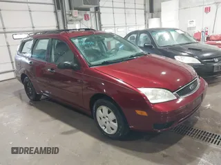 2007 Ford Focus SE with VIN 1FAFP36N27W114833, listed as a IAAI auction lot 41221756 with 224,498 mi miles and . Bid and sale history available at carsss.com. Image 1.