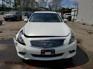 2015 Infiniti Q40 with VIN JN1CV6AR1FM521201, listed as a Copart auction lot 50913775 with 93,468 mi miles and Salvage Title. Bid and sale history available at DreamBid. Image 5.