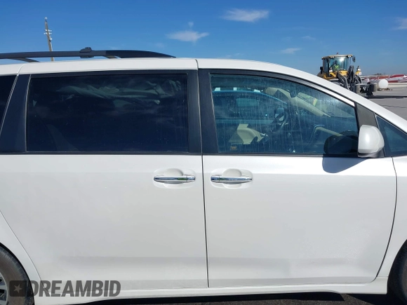 2019 Toyota Sienna XLE Auto Access Seat с VIN 5TDYZ3DC1KS966808, выставлен на аукционе IAAI как лот 41651448 с пробегом 53 790 миль миль и . История ставок и продаж доступна на DreamBid. Изображение 14.