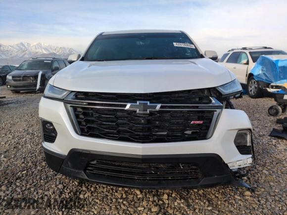 2024 Chevrolet Traverse with VIN 1GNETYKWXRJ132260, listed as a Copart auction lot 42018065 with 14,584 mi miles and Salvage title. Bid and sale history available at DreamBid. Image 5.