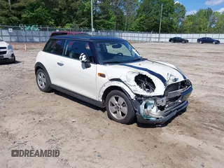 2016 MINI Hardtop z VIN WMWXP5C51G3B77048, wystawiony jako IAAI lot #42205734 z przebiegiem 89 954 mil mil oraz . Historia ofert i sprzedaży dostępna na DreamBid. Obrazek 1.