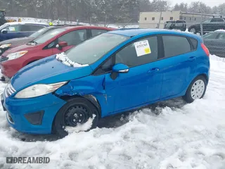 2016 Ford Fiesta SE with VIN 3FADP4EJXGM120181, listed as a IAAI auction lot 41531365 with NaN miles. Bid and sale history available at carsss.com. Image 17.