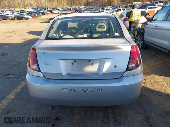 2005 Saturn ION ION 2 z VIN 1G8AJ52F55Z143541, wystawiony jako IAAI lot #41306652 z przebiegiem 233 840 mil mil oraz . Historia ofert i sprzedaży dostępna na DreamBid. Obrazek 16.