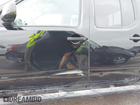 2019 Nissan Frontier SV z VIN 1N6AD0ER5KN797638, wystawiony jako IAAI lot #42479962 z przebiegiem 98 620 mil mil oraz . Historia ofert i sprzedaży dostępna na DreamBid. Obrazek 6.