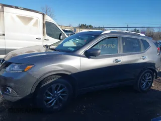 2014 Nissan Rogue SL with VIN 5N1AT2MV7EC868186, listed as a IAAI auction lot 41758363 with 111,037 mi miles. Bid and sale history available at carsss.com. Image 15.