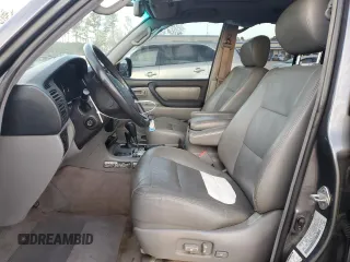 2006 Toyota Land Cruiser with VIN JTEHT05J962083786, listed as a Copart auction lot 84696924 with 210,483 mi miles and Salvage Title. Bid and sale history available at carsss.com. Image 7.