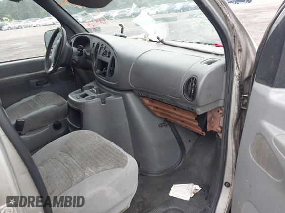 2003 Ford Econoline Passenger XL with VIN 1FBSS31L33HB64088, listed as a IAAI auction lot 42479333 with 189,428 mi miles and . Bid and sale history available at DreamBid. Image 5.