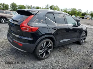 2023 Volvo XC40 Plus Bright Theme с VIN YV4L12UN0P2990297, выставлен на аукционе Copart как лот 58774155 с пробегом 24 189 миль миль и Списание • Salvage title. История ставок и продаж доступна на DreamBid. Изображение 3.
