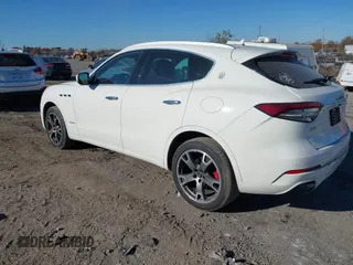 2021 Maserati Levante S with VIN ZN661YUL3MX378092, listed as a IAAI auction lot 40748646 with 43,199 mi miles. Bid and sale history available at carsss.com. Image 3.