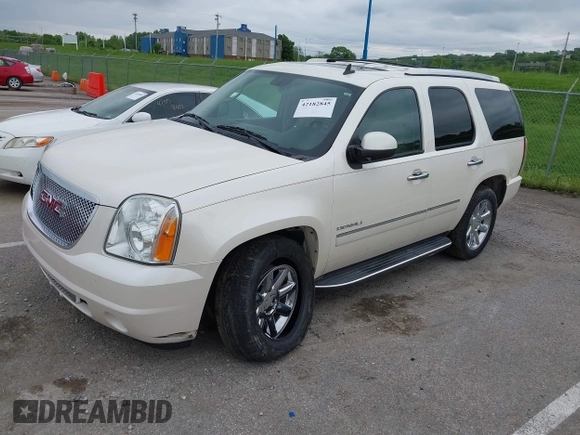 2013 GMC Yukon Denali z VIN 1GKS2EEF4DR358429, wystawiony jako IAAI lot #42182845 z przebiegiem 161 020 mil mil oraz . Historia ofert i sprzedaży dostępna na DreamBid. Obrazek 18.