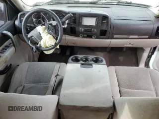 2007 Chevrolet Silverado 1500 LT w/2LT with VIN 2GCEC190171730780, listed as a Copart auction lot 42031455 with Not Provided miles and Salvage Title. Bid and sale history available at carsss.com. Image 8.