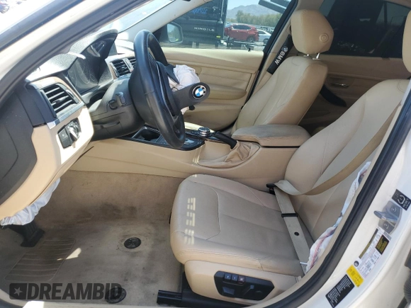 2015 BMW 3 Series 328i с VIN WBA3A5G57FNS86060, выставлен на аукционе Copart как лот 57495985 с пробегом 120 558 миль миль и Списание • Salvage title. История ставок и продаж доступна на DreamBid. Изображение 7.
