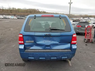 2010 Ford Escape XLS с VIN 1FMCU9C7XAKD27988, выставлен на аукционе IAAI как лот 42071415 с пробегом 130 176 миль миль и . История ставок и продаж доступна на DreamBid. Изображение 6.