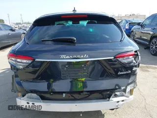 2023 Maserati Levante GT с VIN ZN661XUA0PX439248, выставлен на аукционе IAAI как лот 42020964 с пробегом 10 468 миль миль и . История ставок и продаж доступна на DreamBid. Изображение 17.