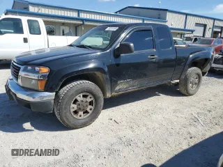2005 GMC Canyon SLE Z71 with VIN 1GTDT196858100264, listed as a Copart auction lot 70315104 with 305,634 mi miles and Salvage Title. Bid and sale history available at carsss.com. Image 1.