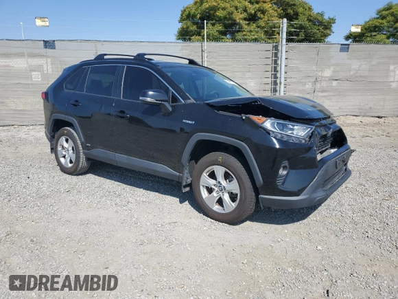 2020 Toyota RAV4 Hybrid XLE z VIN 4T3R6RFV4LU004503, wystawiony jako Copart lot #59967745 z przebiegiem 59 795 mil mil oraz Szkoda całkowita • Salvage title. Historia ofert i sprzedaży dostępna na DreamBid. Obrazek 4.