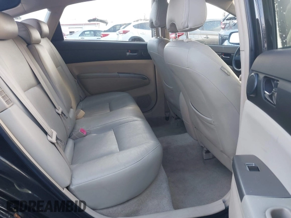 2004 Toyota Prius with VIN JTDKB20U440068552, listed as a IAAI auction lot 41179621 with 151,127 mi miles. Bid and sale history available at carsss.com. Image 8.