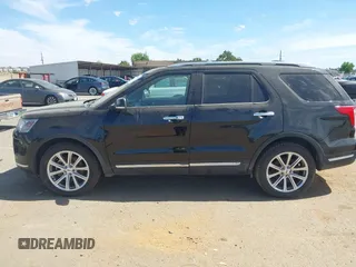 2018 Ford Explorer Limited z VIN 1FM5K7F84JGA70191, wystawiony jako IAAI lot #42665507 z przebiegiem 121 586 mil mil oraz . Historia ofert i sprzedaży dostępna na DreamBid. Obrazek 14.